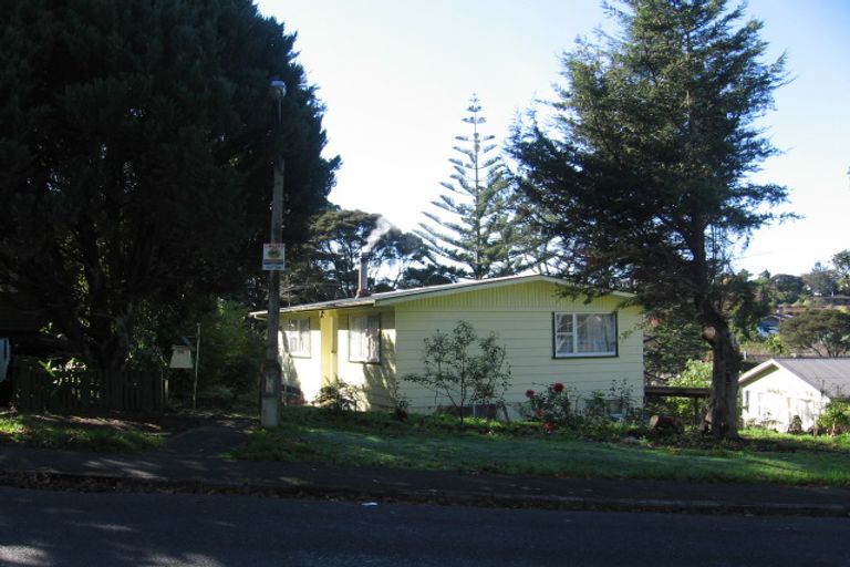 Photo of property in 10 Paewai Road, Glen Eden, Auckland, 0602
