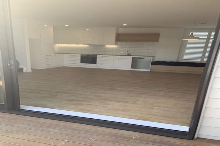 Photo of property in 4c Armour Avenue, Mount Victoria, Wellington, 6011