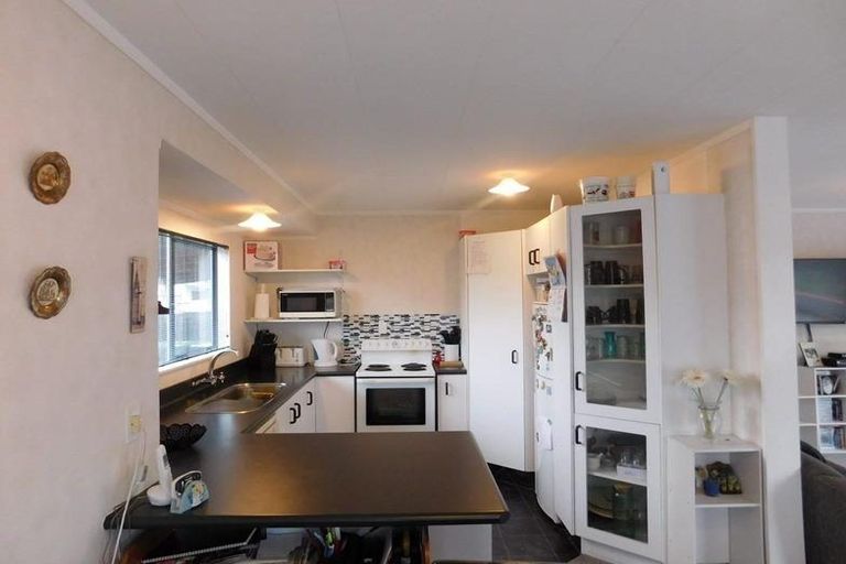 Photo of property in 47a Aquarius Drive, Kawaha Point, Rotorua, 3010