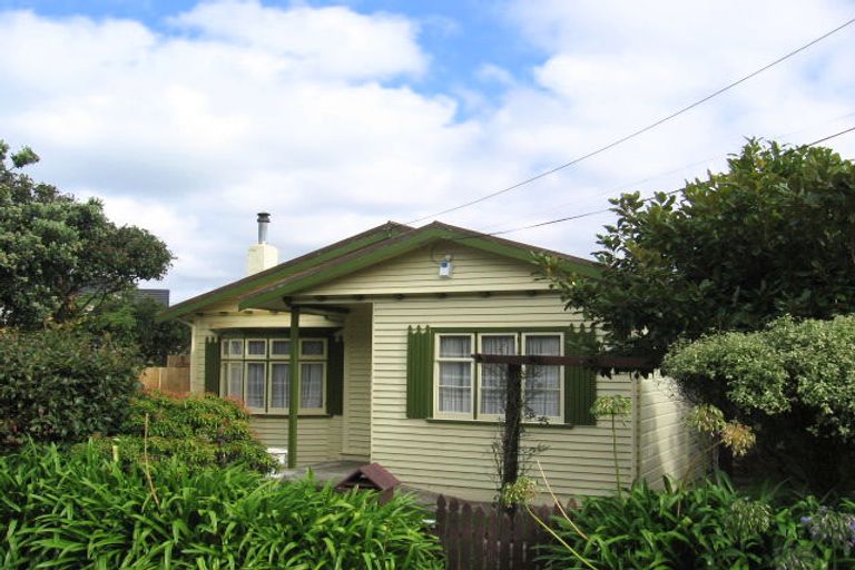 Photo of property in 21 Ira Street, Miramar, Wellington, 6022