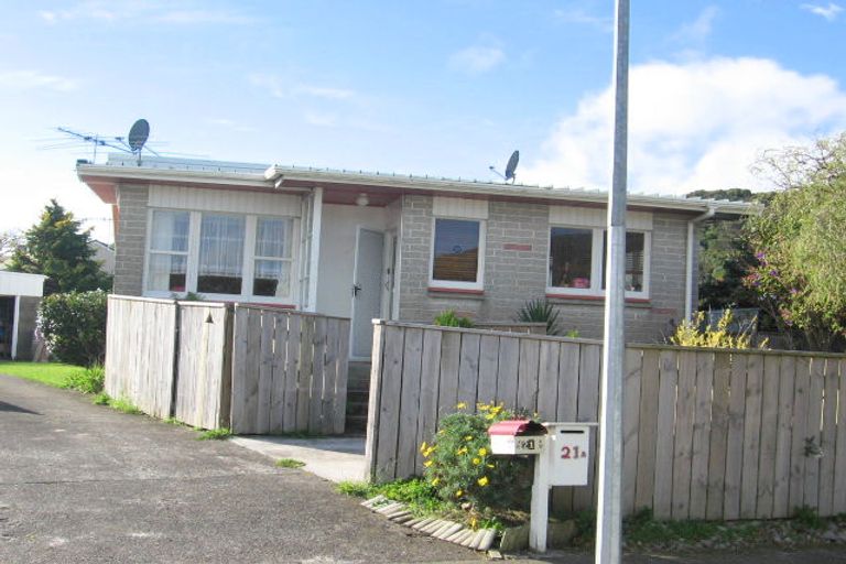 Photo of property in 21 Heather Grove, Fairfield, Lower Hutt, 5011