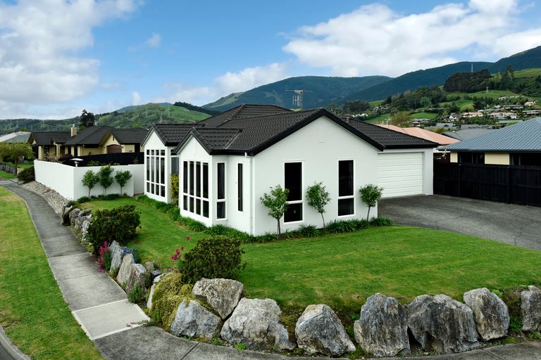 Photo of property in 51 Cambelldon Crescent, Stoke, Nelson, 7011