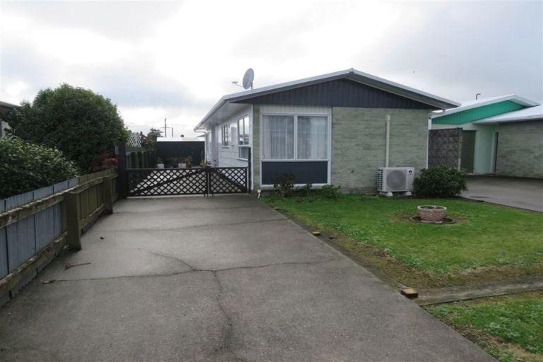 Photo of property in 37 Power Street, Levin, 5510