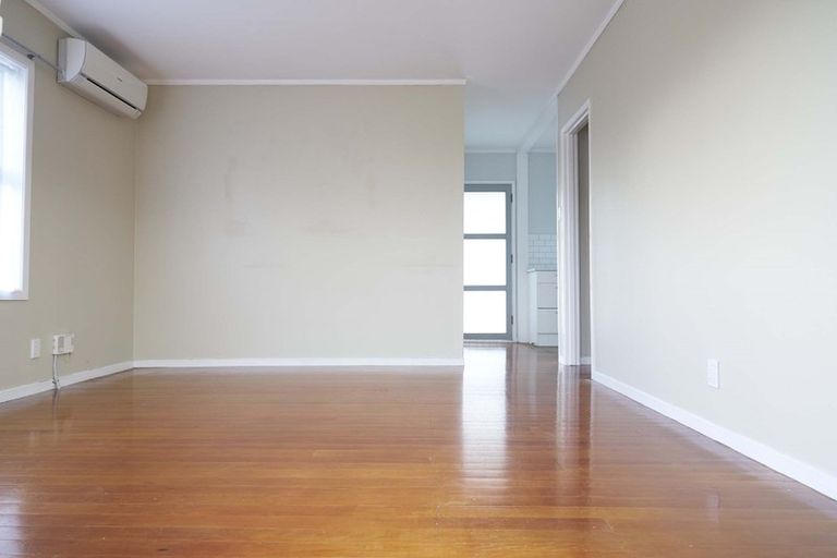 Photo of property in 1/12 Lynette Place, Mangere, Auckland, 2022