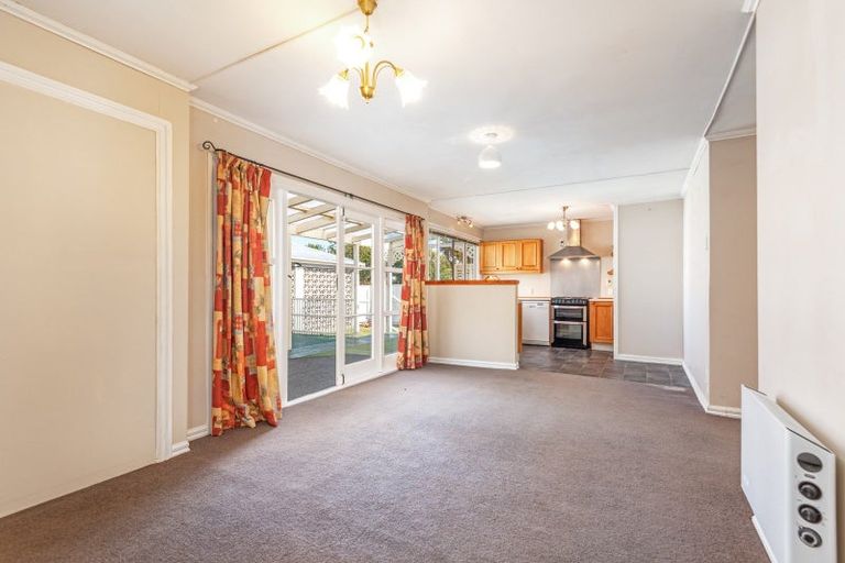 Photo of property in 1 Bryant Street, Takaro, Palmerston North, 4412