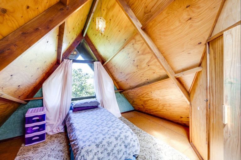 Photo of property in 21 Gillies Crescent, Waimarama, Havelock North, 4294