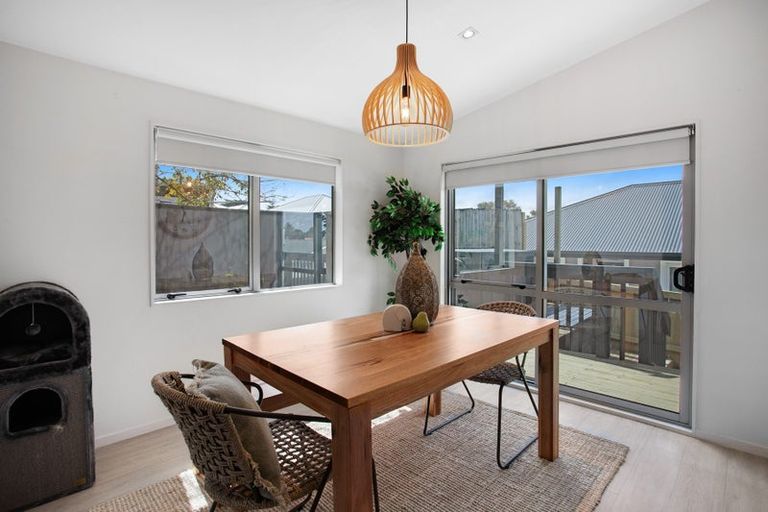 Photo of property in 5a Collingwood Road, Waiuku, 2123