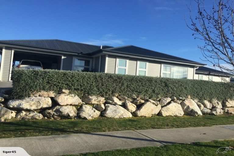 Photo of property in 8 Memorial Drive, Motueka, 7120