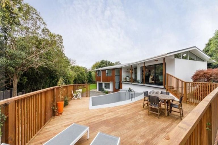 Photo of property in 24 Trent Avenue, Hokowhitu, Palmerston North, 4410