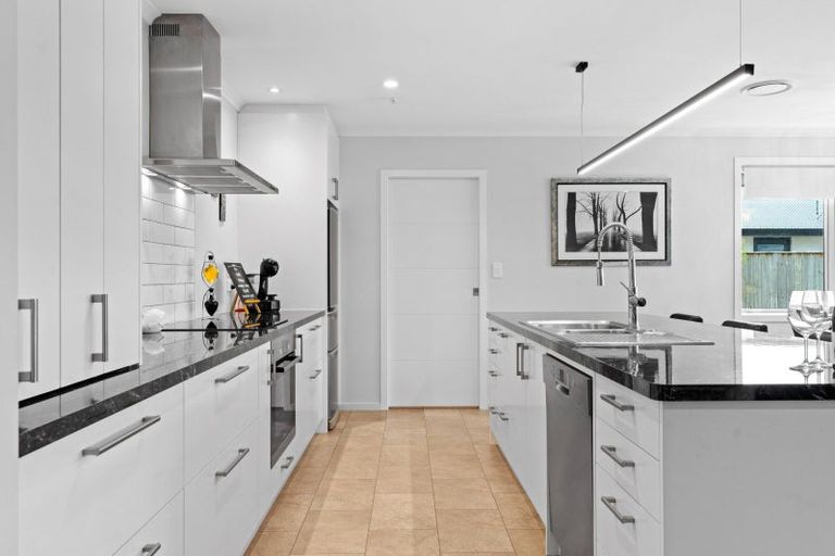 Photo of property in 4 Warrington Court, Carterton, 5713