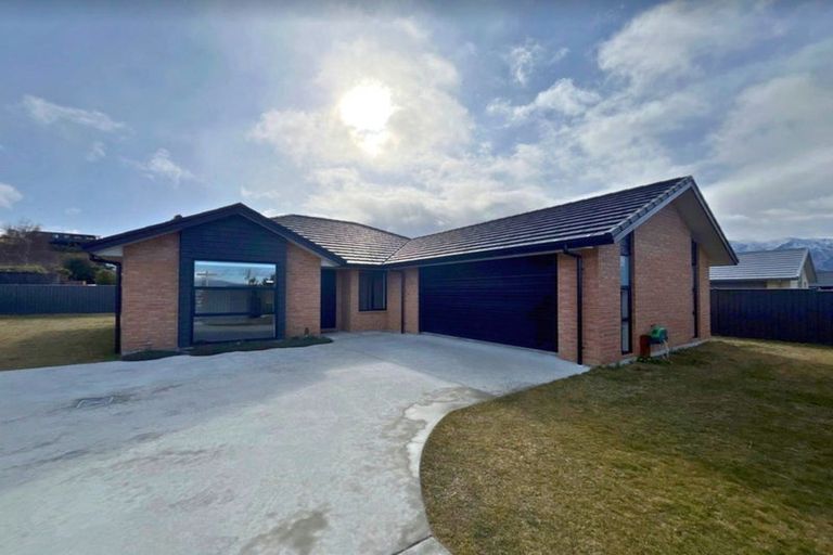 Photo of property in 29 Timsfield Drive, Lake Hawea, Wanaka, 9382