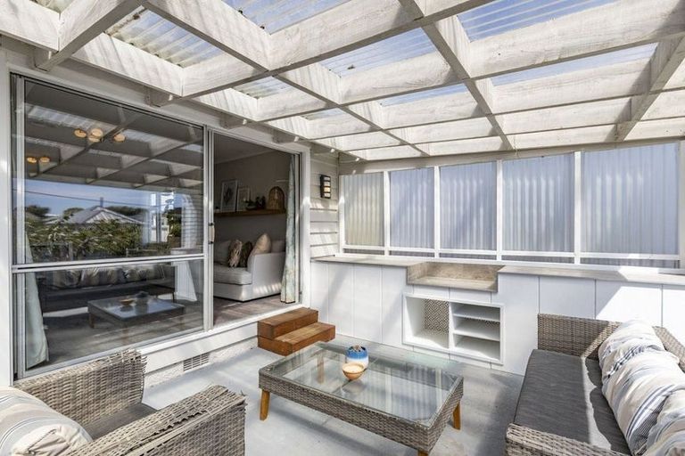 Photo of property in 8 Pandora Street, North New Brighton, Christchurch, 8083