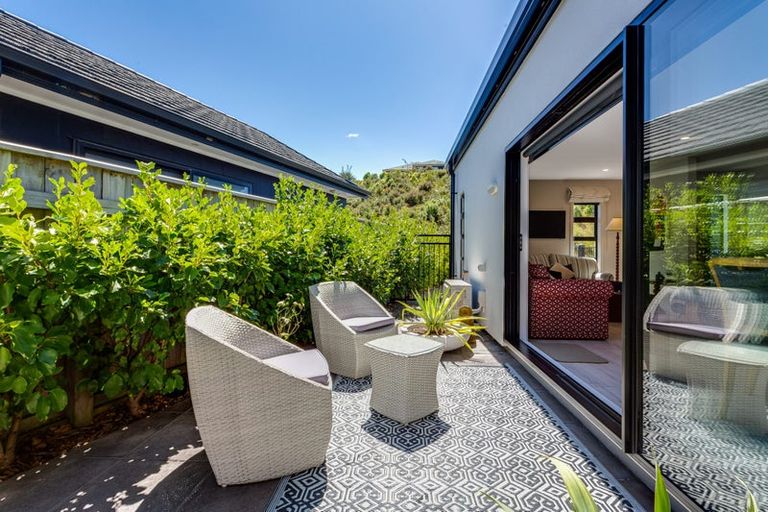 Photo of property in 41b Queen Charlotte Drive, Aotea, Porirua, 5024
