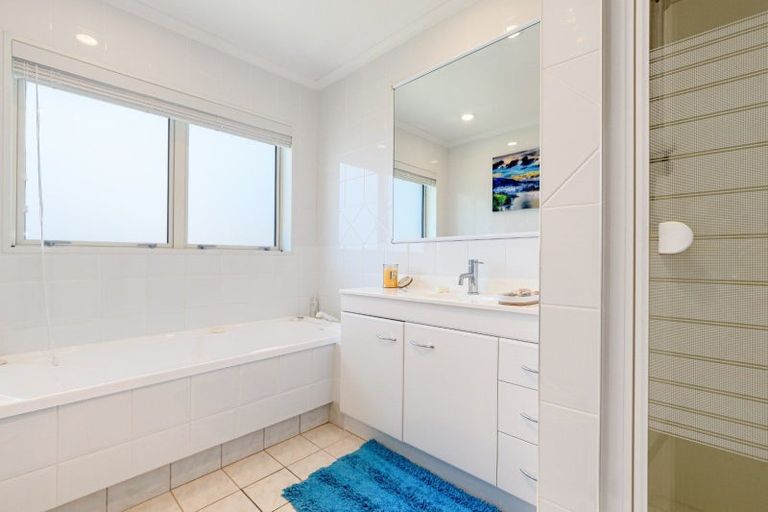 Photo of property in 4 Hadleigh Place, Bethlehem, Tauranga, 3110