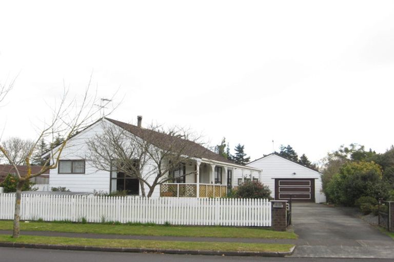 Photo of property in 49 Carnoustie Drive, Wattle Downs, Auckland, 2103