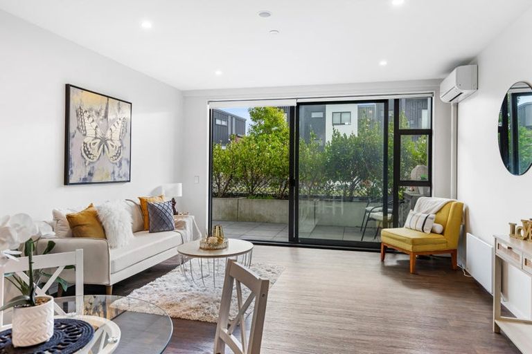 Photo of property in 3/2g Onekiritea Road, Hobsonville, Auckland, 0616