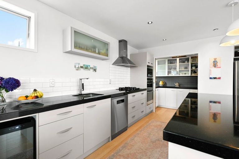 Photo of property in 66 Rototuna Road, Rototuna, Hamilton, 3210