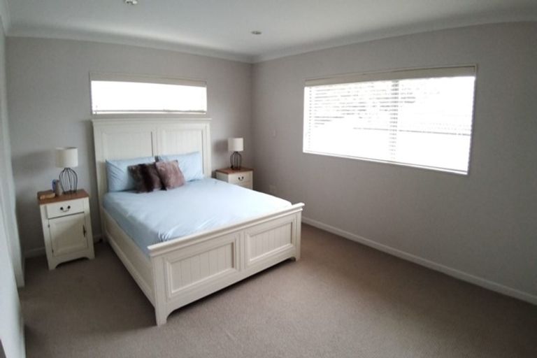 Photo of property in 1 Portofina Place, Flat Bush, Auckland, 2019