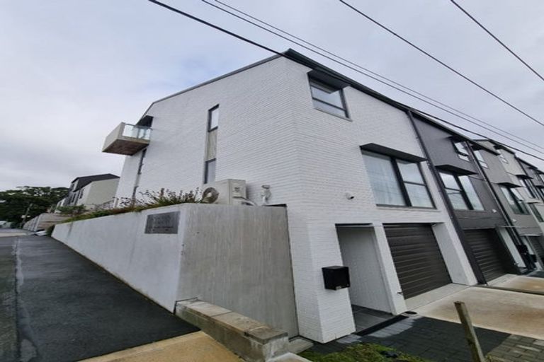 Photo of property in 6/12 Stanley Street, Berhampore, Wellington, 6023