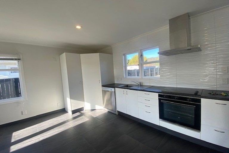 Photo of property in 36 Hinau Grove, Wainuiomata, Lower Hutt, 5014