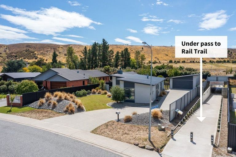 Photo of property in 25 Albert Drive, Clyde, 9330