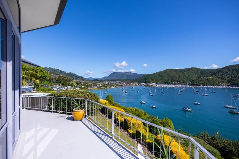 Photo of property in 8 Marina View, Waikawa, Picton, 7281