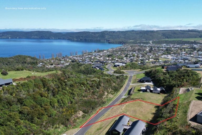 Photo of property in 11 Sparrowhawk Way, Kinloch, Taupo, 3377