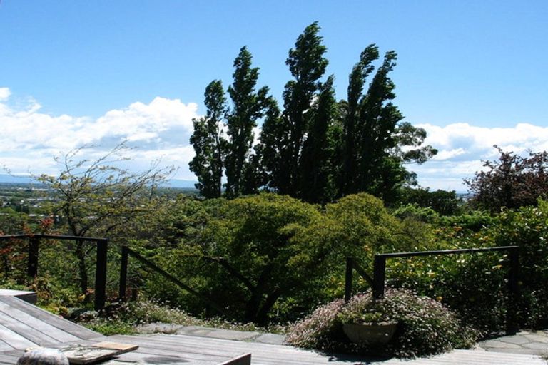 Photo of property in 16 Sherwood Lane, Cashmere, Christchurch, 8022