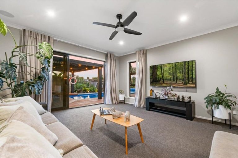 Photo of property in 6 Donelle Place, Te Puke, 3119