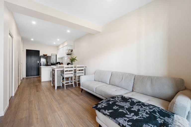 Photo of property in 4/47a Huntington Drive, Huntington Park, Auckland, 2013