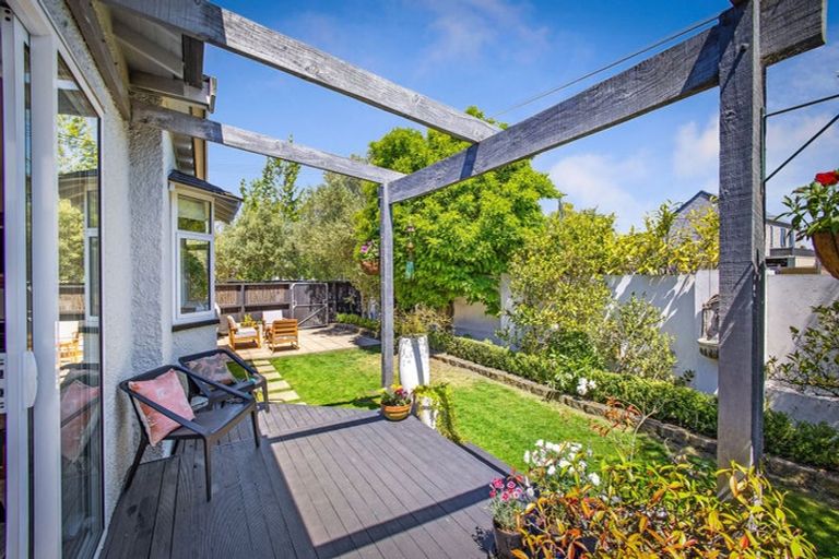 Photo of property in 126 Hamilton Avenue, Ilam, Christchurch, 8041