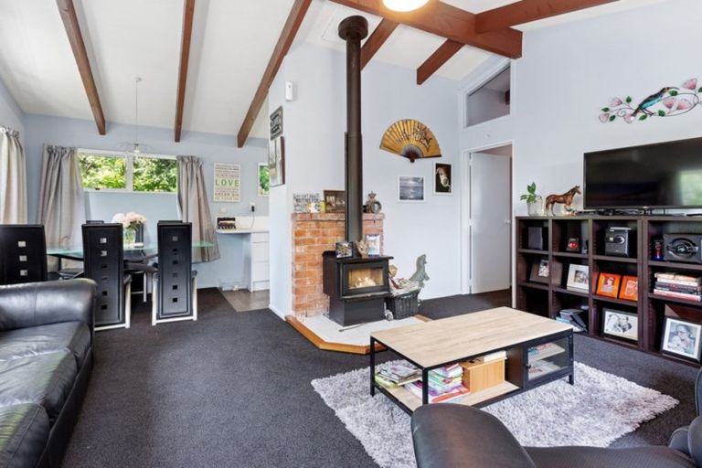 Photo of property in 2 Burnt Hill Road, Oxford, 7430