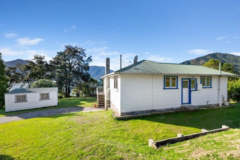 Photo of property in 96 Moenui Road, Havelock, Picton, 7281