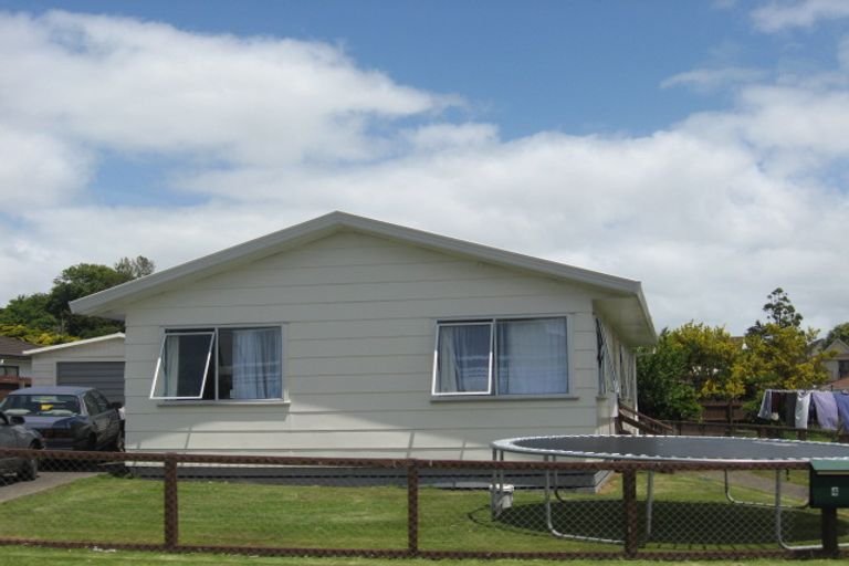 Photo of property in 4 Brava Place, Clendon Park, Auckland, 2103