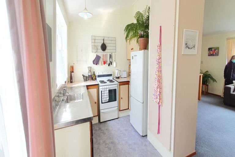 Photo of property in 2/50 Buckley Road, Southgate, Wellington, 6023