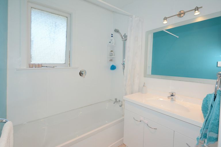 Photo of property in 15 Bell Crescent, Concord, Dunedin, 9018