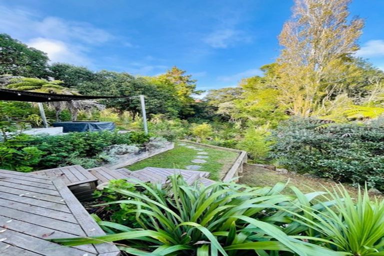 Photo of property in 35 Drome View Place, Beach Haven, Auckland, 0626
