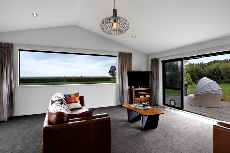 Photo of property in 164 Brown Road, Brixton, Waitara, 4382