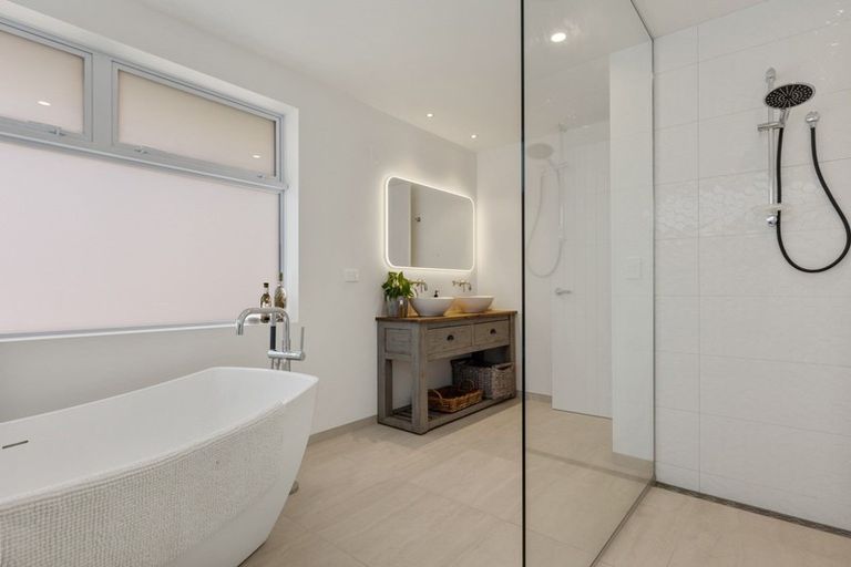 Photo of property in 19 Otira Close, Papamoa Beach, Papamoa, 3118