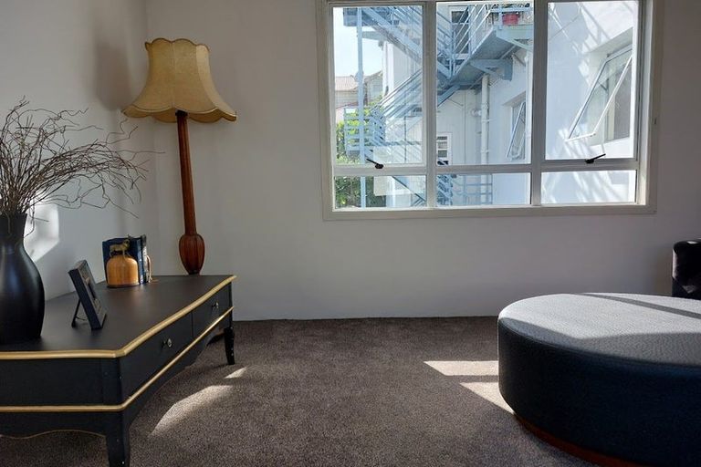 Photo of property in 150 Calliope Road, Stanley Point, Auckland, 0624