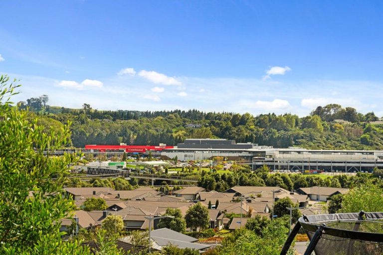 Photo of property in 28 Rexford Heights, Pyes Pa, Tauranga, 3112