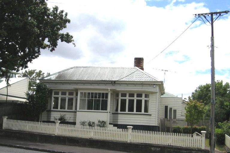 Photo of property in 79 Hinemoa Street, Birkenhead, Auckland, 0626