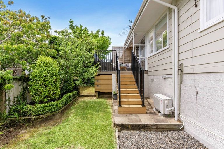 Photo of property in 2/6 Pine Terrace, Howick, Auckland, 2014