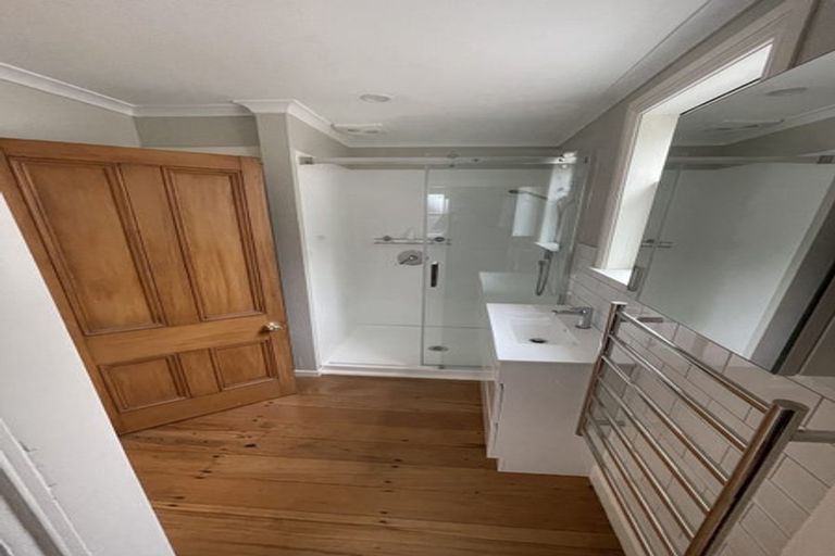 Photo of property in 98 Wallace Street, Mount Cook, Wellington, 6021