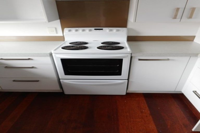 Photo of property in 2a Matangi Road, Mount Wellington, Auckland, 1060
