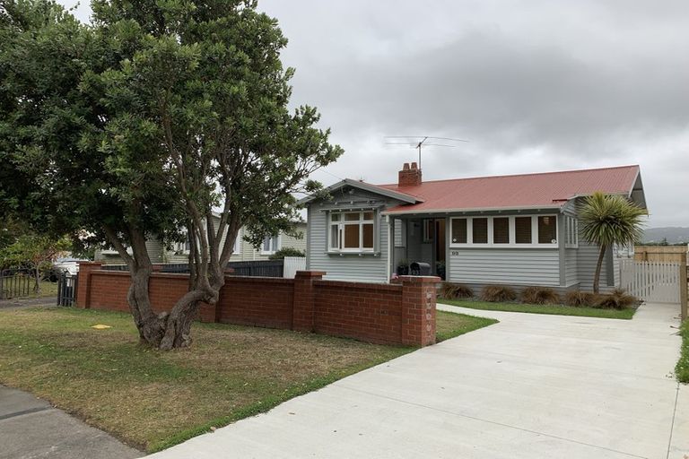 Photo of property in 93 Riverside Drive, Waiwhetu, Lower Hutt, 5010