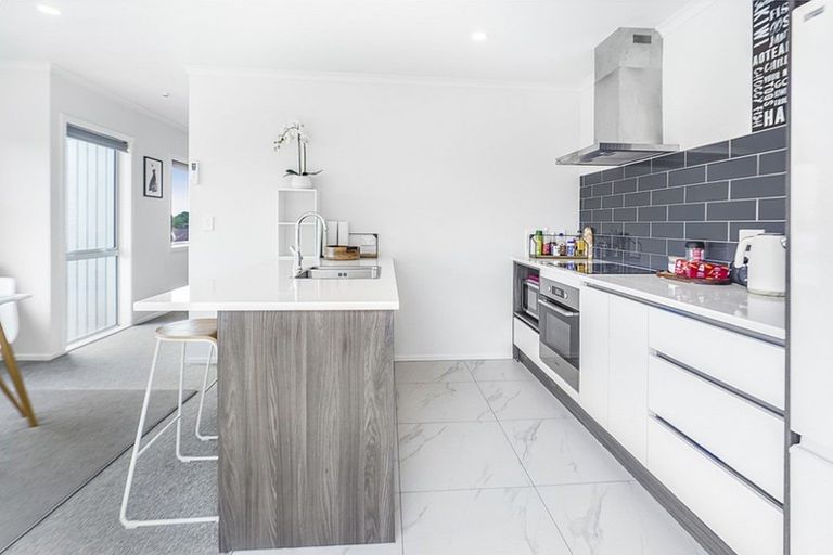 Photo of property in 1/12 Scotland Place, Hillcrest, Hamilton, 3216