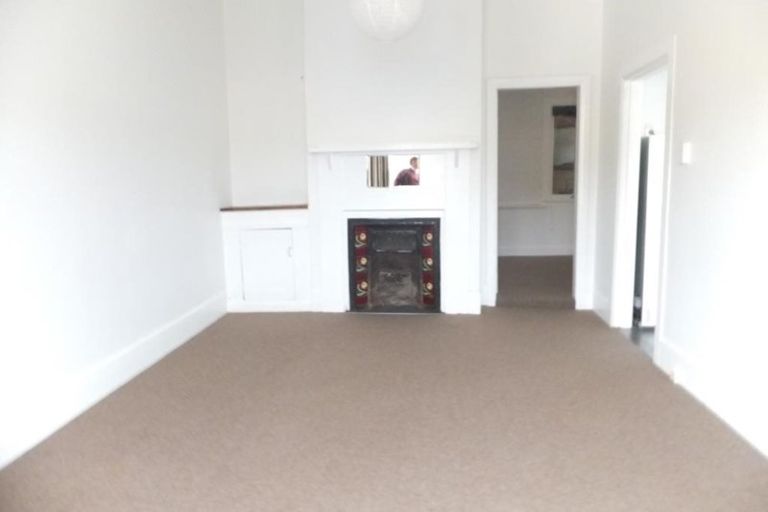 Photo of property in 14 Kenwyn Terrace, Newtown, Wellington, 6021