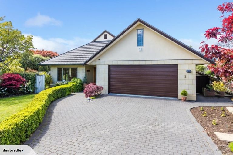Photo of property in 3 Haines Grove, Rainbow Point, Taupo, 3330