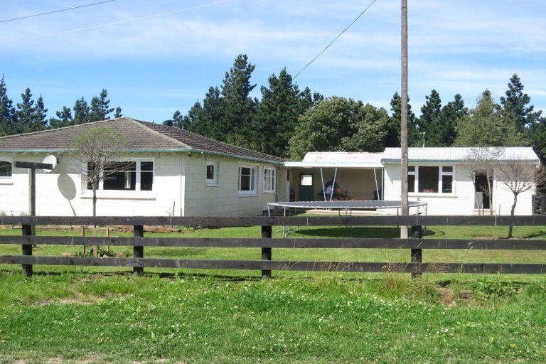 Photo of property in 420 Dunrobin Road, Fuchsia Creek, Oamaru, 9491